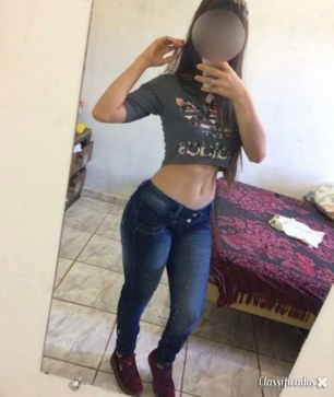 Gata doida pra te dar prazer, vem amor