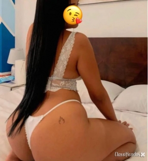 linda ninfeta, bem magrinha e muito gostosa.
