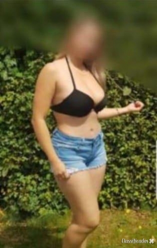 ninfeta dos seus sonhos, gostosa com local.