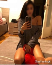 uma ninfeta deliciosa, encantadora e muito safada.