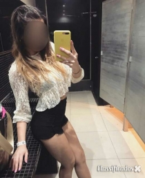 uma ninfetinha novidade muito linda e perfeita sem frescuras